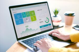 Read more about the article Alasan Harus Pilih Spesifikasi Laptop Terbaik